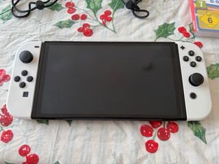 Nintendo Switch OLED Bianca