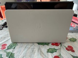 Nintendo Switch OLED Bianca