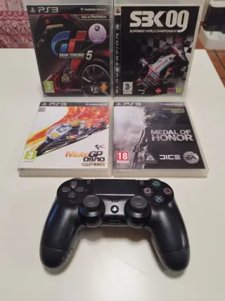 Lote 4 Giochi PS3 + Mando DualShock 4 in regalo.
