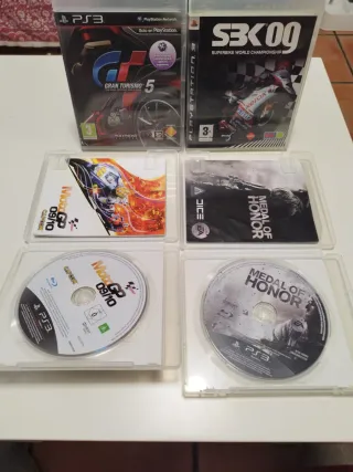 Lote 4 Giochi PS3 + Mando DualShock 4 in regalo.