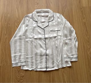 Pijama con rayas blanco M