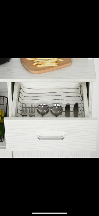 Alacena de cocina blanca