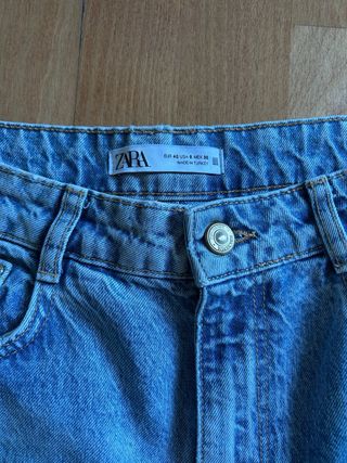 Vaqueros Zara desgastados rotos