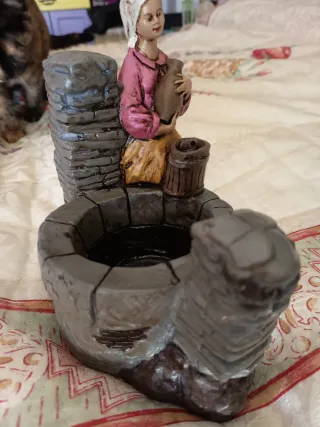 Figura Belén Mujer con cántaro.escayola.