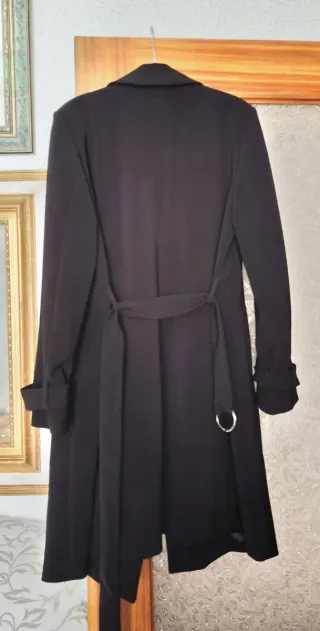 Abrigo chaqueta larga,levita fluida  elegante Negr