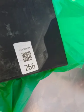 Melvin & Hamilton Caja Negra y Dorada