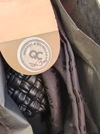 Melvin & Hamilton Caja Negra y Dorada