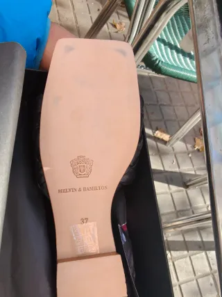 Melvin & Hamilton Caja Negra y Dorada