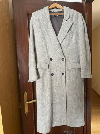 Abrigo largo Zara gris mujer