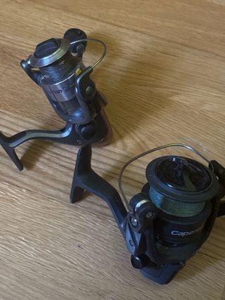 Lotto di 2 mulinelli da pesca Capelan