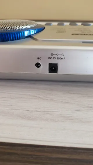 PIANO musical PLAY ON