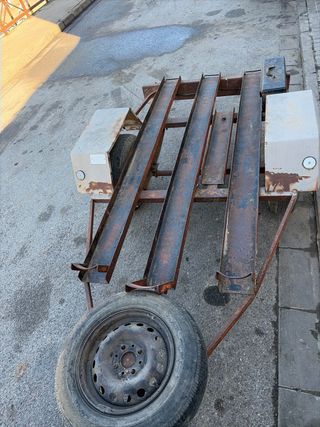 Remolque para 3 motos con papeles