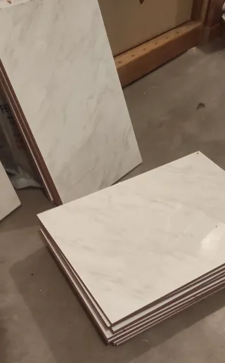 Lote de azulejos variados