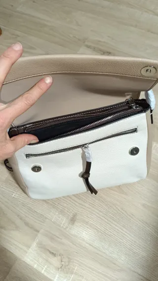 Bolso Parfois beige y blanco