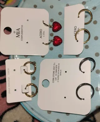 Pendientes Corazón Rojo y Aro Dorado