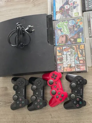 PS3 Slim CECH-3004A + 4 controller + 10 giochi