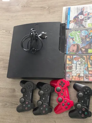 PS3 Slim CECH-3004A + 4 controller + 10 giochi