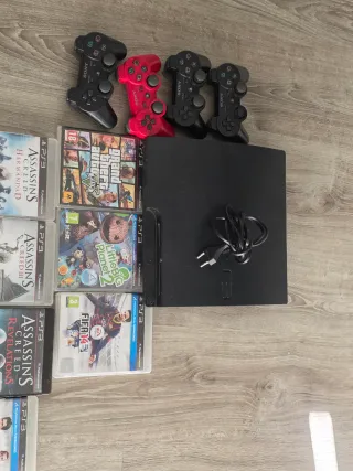 PS3 Slim CECH-3004A + 4 controller + 10 giochi