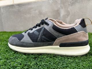 Zapatillas Munich Negras y Grises