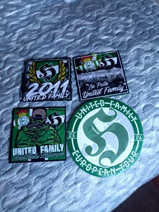 Lote 4 pegatinas United Family