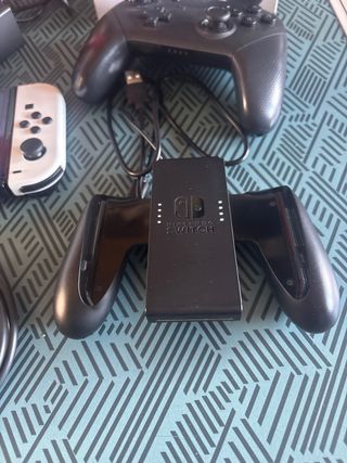 Nintendo Switch OLED Bianca e Nera