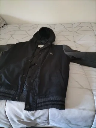 Cazadora niño negra y gris. Talla 14