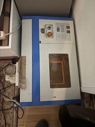 Cortadora Láser K40 y metacrilato.