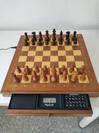 Ajedrez Mephisto Exclusive