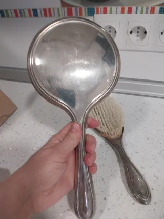 Tocador años 60: Espejo y cepillo