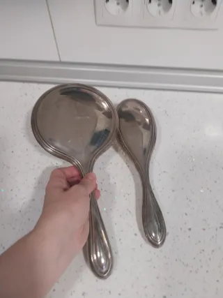 Tocador años 60: Espejo y cepillo