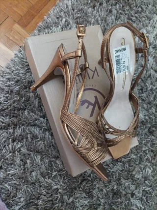 Sandalias Garqoue doradas Made in Spain