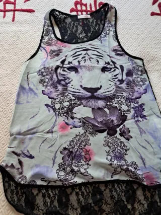 Camiseta sin mangas con estampado de tigre