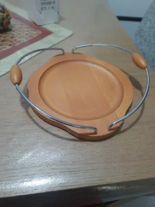 Vasso in legno con manici in metallo Porta piatti