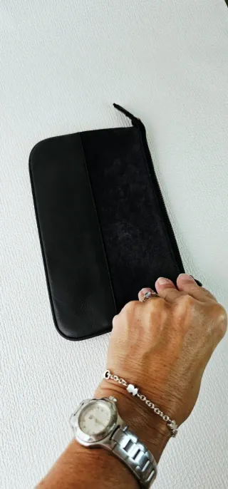 Bolso de mano Mango en piel.