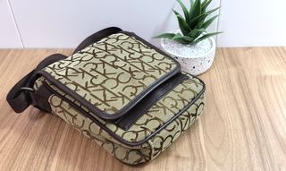 Bandolera Calvin Klein ( Nueva ) Original