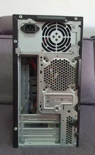 Case  Vuoto Acer Veriton