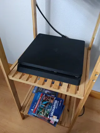Consola PS4 con 4 Juegos No me interesan cambios