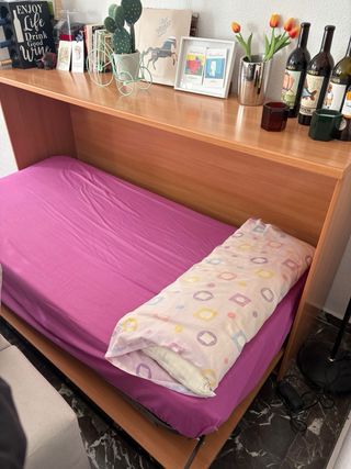 Mueble cama de madera
