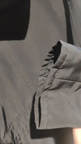 Chaqueta chubasquero poliéster mujer