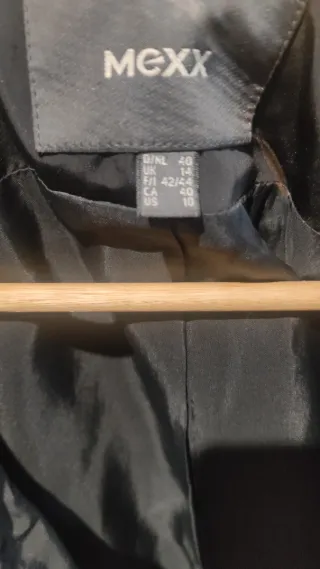 Chaqueta chubasquero poliéster mujer