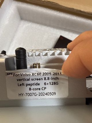 Pantalla de coche negra, con cámara trasera