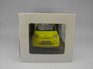 Fiat Abarth 500e Modellino Giallo