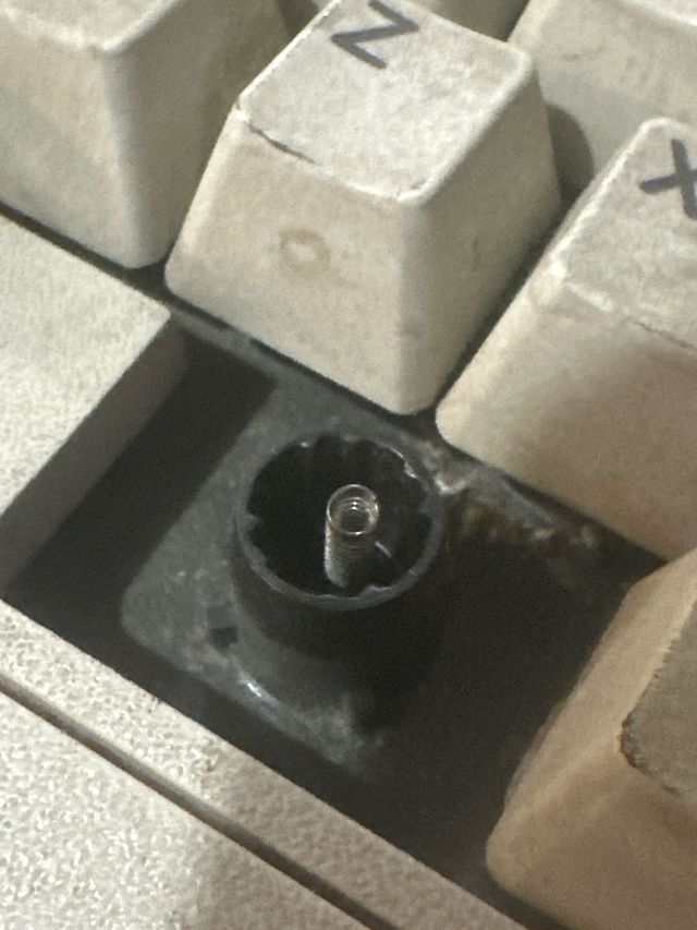 Vecchia tastiera meccanica IBM