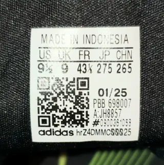 Zapatillas Adidas Fútbol Sala Negras y blancas.