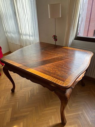 Mesa de comedor de nogal/caoba + 4 sillas