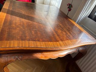 Mesa de comedor de nogal/caoba + 4 sillas