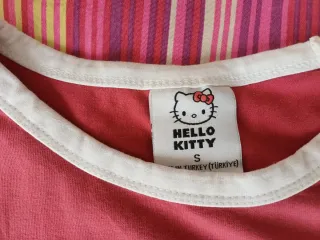 Camiseta Hello Kitty Talla S Primark