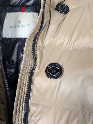 Moncler Piumino Beige Taglia 2 (Veste 46)