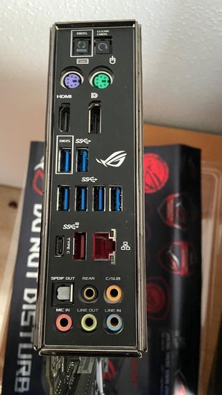 COMBO ROG MAXIMUS IX APEX + i7 7700K + RAM