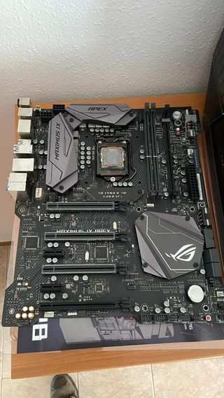 COMBO ROG MAXIMUS IX APEX + i7 7700K + RAM